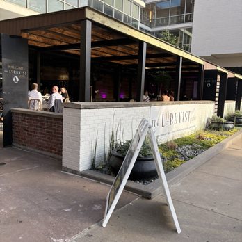 The Lobbyist - Outdoor dining - Bars Near Me - Memphis, Tennessee The Lobbyist - Outdoor dining - Bars Near Me - Memphis, Tennessee