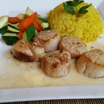 Cafe Julia - Scallops with rice pilaf. - Cafes Near Me - Honolulu, Hawaii