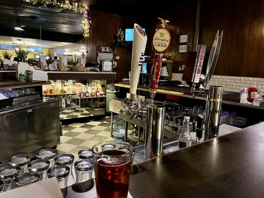Emil's Lounge by null