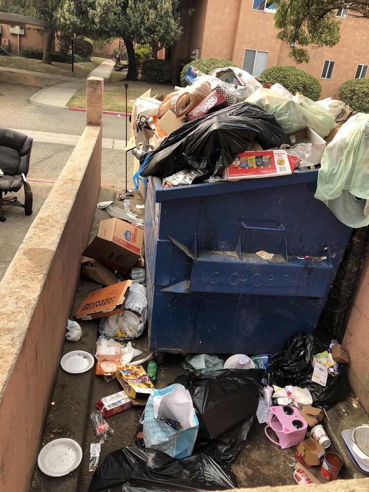 MIRAGE APARTMENTS Updated May 2024 27 Reviews 4502 W Palo Alto Ave, Fresno, California