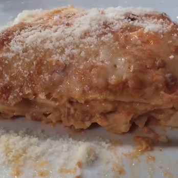 Il Padellino - The lasagna was excellent and easy to ply with one's fork, possibly what Italians might call "sottile." - Pizza Near Me - Torino, TO