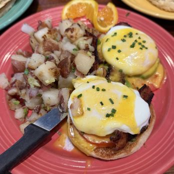 Four Sisters Cafe - California Benedict - Breakfast & Brunch Near Me - Roseville, California
