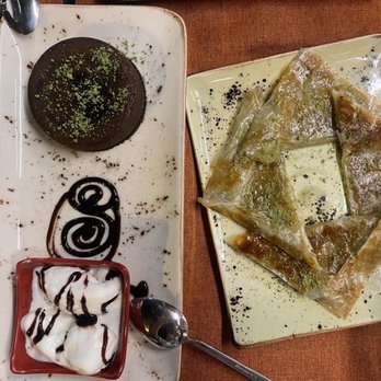 Divella Bistro Restaurant - Katmer and lava cake and ice cream - Bistros Near Me - Istanbul, 34