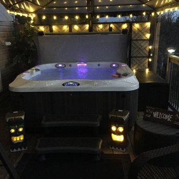 Able Pools and Spas - J 300 Series from Jacuzzi - Hot Tub & Pool Near Me - Wilmington, North Carolina