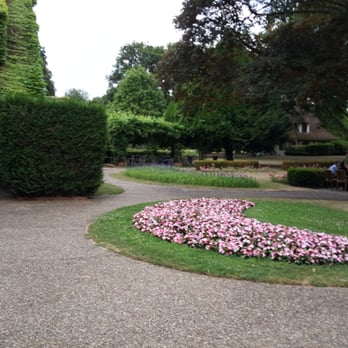 Auberge des Templiers - The garden - Hotels Near Me - Boismorand, 45