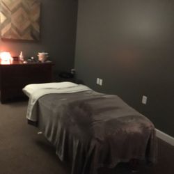 Individual Bodyworks - Sharon Typpi, LMT - Therapy Room
