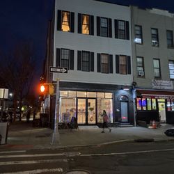 Hive Mind Books - Outside