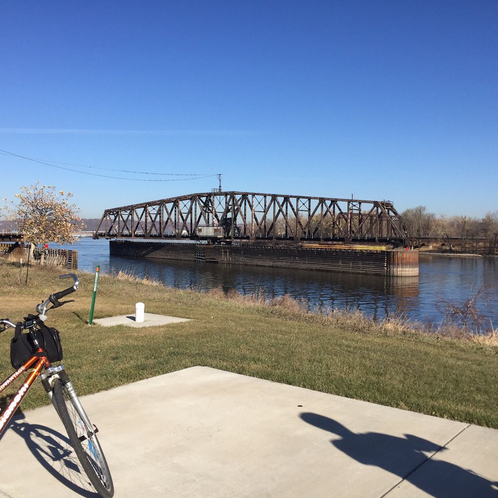 robert piram regional trail - Swinging railroad bridge - Hiking Near Me - South Saint Paul, Minnesota robert piram regional trail - Swinging railroad bridge - Hiking Near Me - South Saint Paul, Minnesota