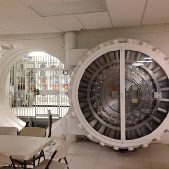 Islamic Da'wah Center - The original safe used when this was a bank - Mosques Near Me - Houston, Texas Islamic Da'wah Center - The original safe used when this was a bank - Mosques Near Me - Houston, Texas