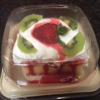 EN VIVO - The cake- tasty but not a tres leches - Mexican Near Me - Hanover, Maryland EN VIVO - The cake- tasty but not a tres leches - Mexican Near Me - Hanover, Maryland