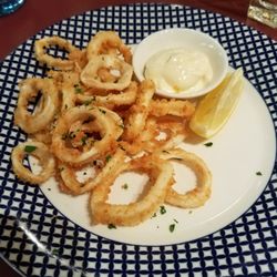 Carluccio's - Fried calamari starter.