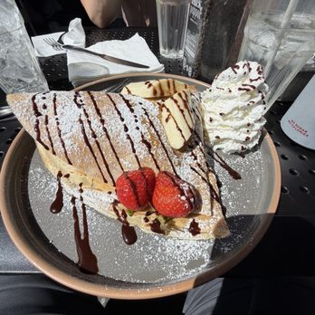 Eight AM - Banana Nutella Crepe - New American Near Me - San Francisco, California