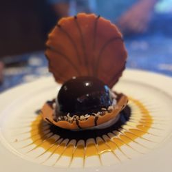 Mama's Fish House - Polynesian Black Pearl