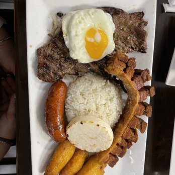 Macita's Restaurant - Bandeja Paisa con Carne Asada - Bakeries Near Me - Miami, Florida Macita's Restaurant - Bandeja Paisa con Carne Asada - Bakeries Near Me - Miami, Florida