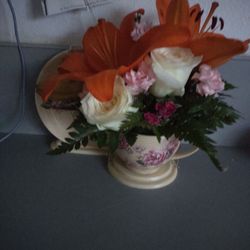 A New Creation Flowers & Gifts - Happy birthday flowers