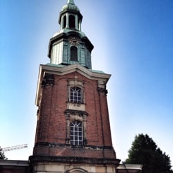 Ev.-Luth. Heilige Dreieinigkeitskirche St. Georg - Sieht ein bisschen aus wie der Michel in klein