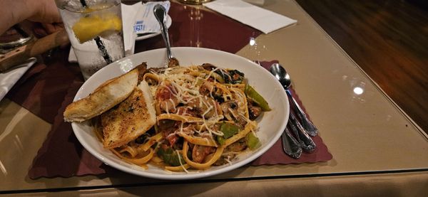 Ichabod's Lounge and Restaurant by null