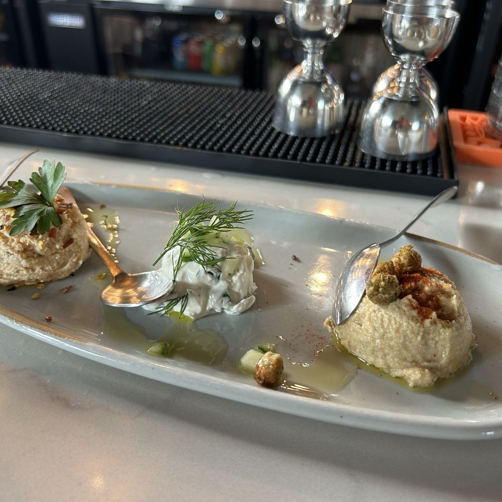 Avli - Greek Near Me - Milwaukee, Wisconsin