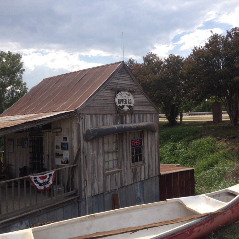 Bastrop River Company - Parking lot conveniently close - Rafting/Kayaking Near Me - Bastrop, Texas