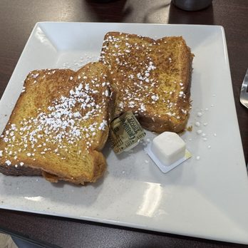 Two Brothers Cafe - French toast - Cafes Near Me - East Hampton, Connecticut