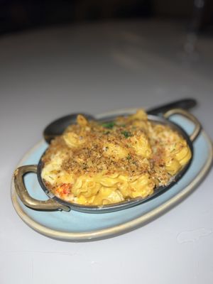 Blu On The Hudson by null