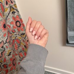 Sandusky Modern Nail