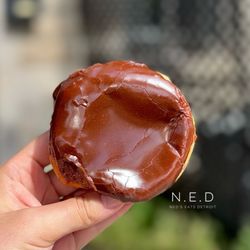 Bernie Beigne - Crème Boston (Boston Cream)