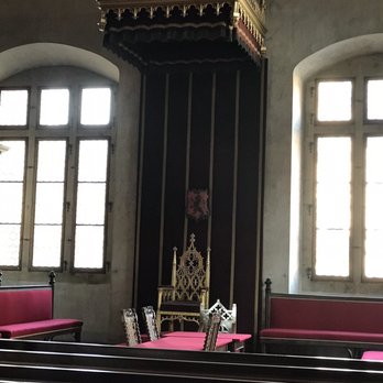 Pražský hrad - The throne - Landmarks & Historical Buildings Near Me - Prague, Puerto Rico