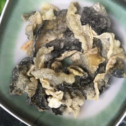 文仔記麵食 - Deep fried fish skin