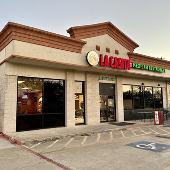 La Casita - the outside of a restaurant - Mexican Near Me - Pflugerville, Texas