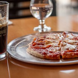 Mazama Public House