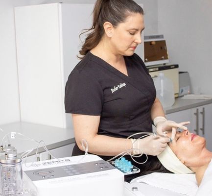 Atelier Esthetique Institute of Esthetics by null