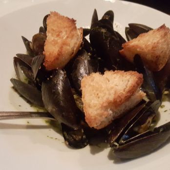 Barracuda Bistro & Bar - Steamed Mussels - Latin American Near Me - New Haven, Connecticut