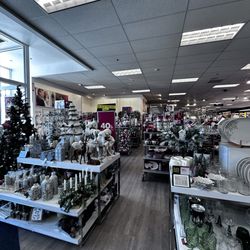 Kohl's - Christmas decor. 11/9/24
