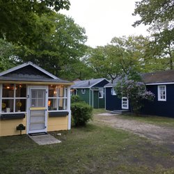 Pines of Paradise - Cedar Village, M-Den and Chantilly