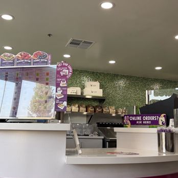 Movita Juice Bar - Juice Bars & Smoothies Near Me - Montebello, California Movita Juice Bar - Juice Bars & Smoothies Near Me - Montebello, California