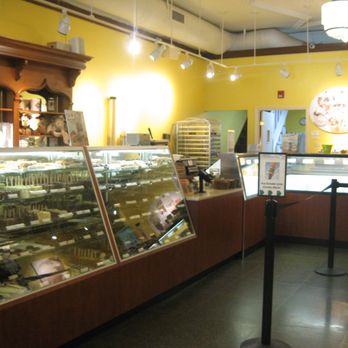 Kilwins Ice Cream - Chocolate - Fudge - Ice Cream & Frozen Yogurt Near Me - Asheville, North Carolina Kilwins Ice Cream - Chocolate - Fudge - Ice Cream & Frozen Yogurt Near Me - Asheville, North Carolina