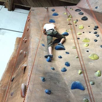 Hangar 18 - Upland - Woah! I'm almost to the top! - Climbing Near Me - Upland, California Hangar 18 - Upland - Woah! I'm almost to the top! - Climbing Near Me - Upland, California