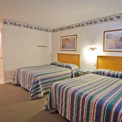 Burnin' Stump Lodge - Clean, Comfortable Rooms.