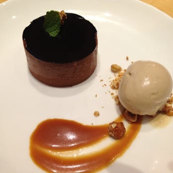 Jaleo - Pastel De Chocolate Y Avellanas - Spanish Near Me - Washington, DC, District of Columbia