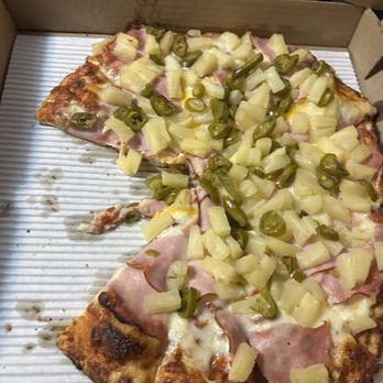 Stone Fire Pizza - Ham and jalapeño pineapple - Pizza Near Me - Clearlake, California