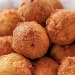 Bobbys Restaurant - Omg Hushpuppies !!