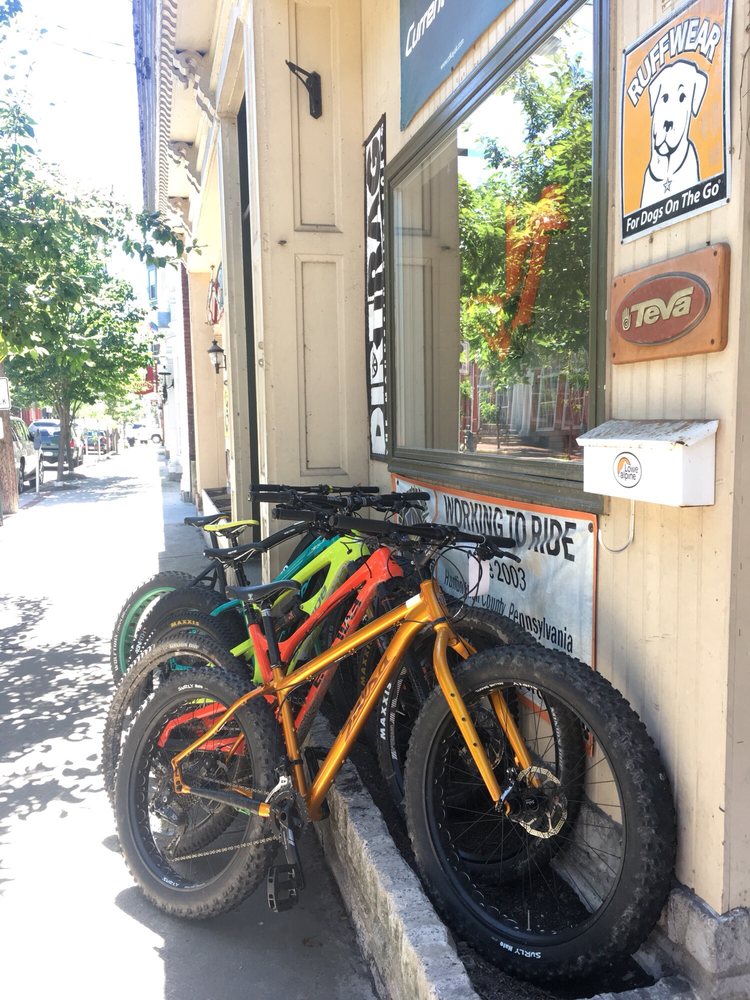 Social spots from Rothrock Outfitters