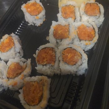 Yoshi Sushi - Spicy tuna - Sushi Bars Near Me - Los Altos, California