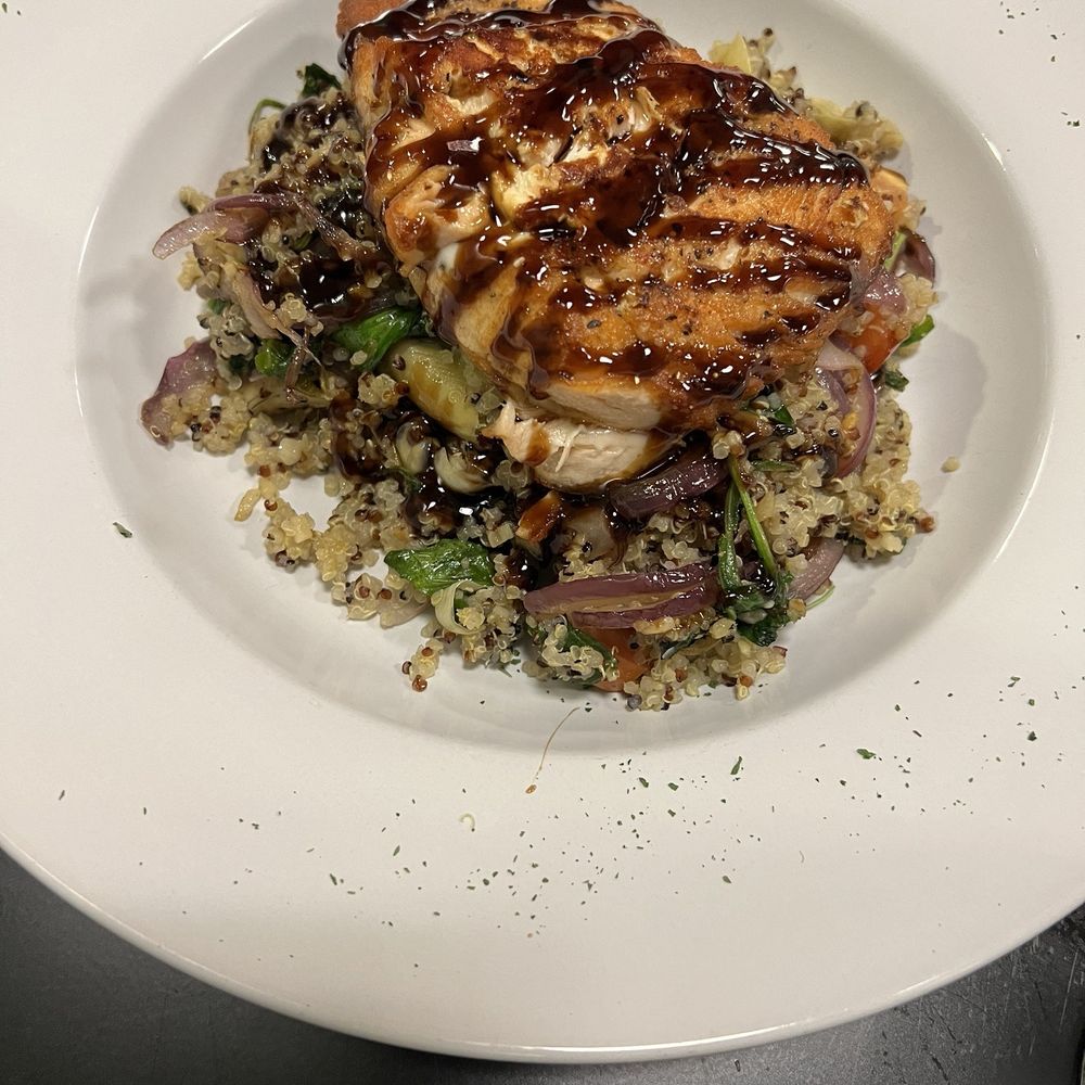 New Town Cafe - Excellent salmon/quinoa bowl from the lunch menu! Seasoned perfectly with lots of surprise ingredients, artichokes, sautéed spinach etc. - Breakfast & Brunch Near Me - Turlock, California