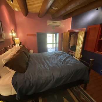Adobe and Pines Inn - Azul bedroom - Bed & Breakfast Near Me - Taos, New Mexico