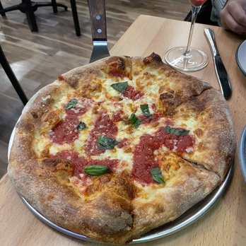 Pizzeria da Laura - NY pizza marg - Pizza Near Me - Berkeley, California
