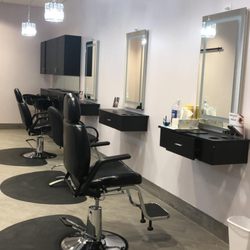 Shree Beauty & Brow Art - Interior
