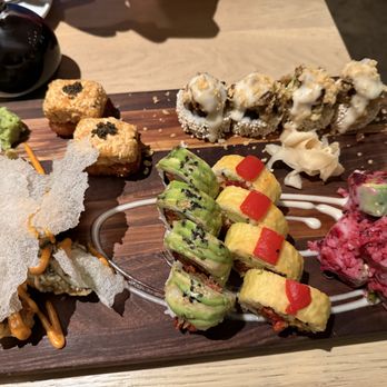 Bloom Sushi - Vegan Near Me - Montreal, Quebec