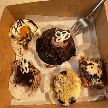 Sweet Eats Bakery - Chocolate bomb , 3 mini cheese cakes and a blonde brownie. - Bakeries Near Me - Voorhees, New Jersey Sweet Eats Bakery - Chocolate bomb , 3 mini cheese cakes and a blonde brownie. - Bakeries Near Me - Voorhees, New Jersey